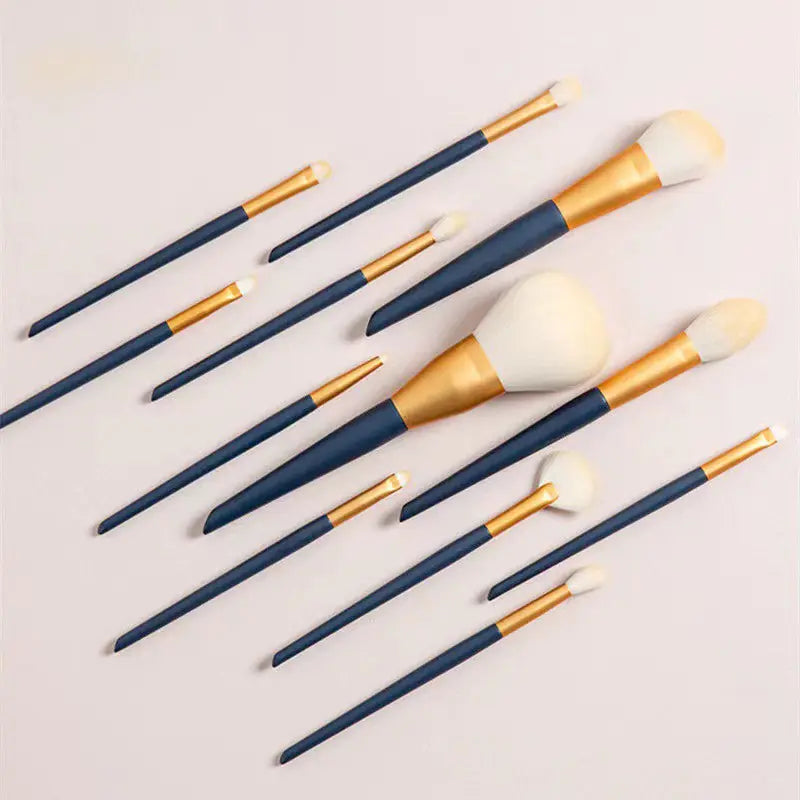 12-Piece Professional Makeup Brush Set with Travel Makeup Holder – Soft, Flawless Finish Brushes