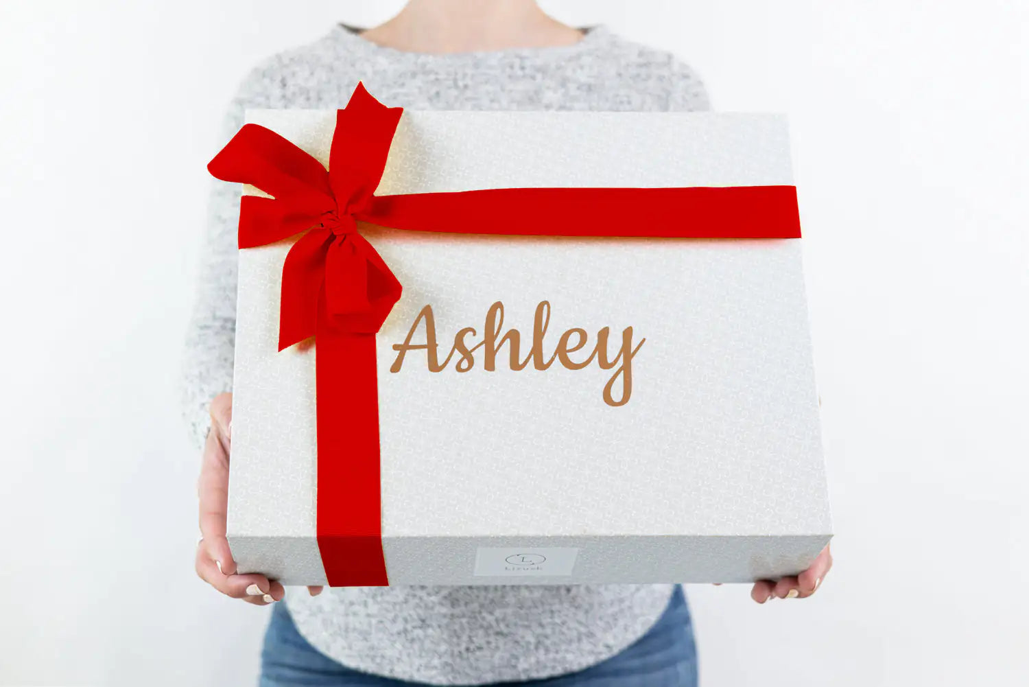 Luxury Personalized Christmas Gift Box – Premium Holiday Set for Her | Spa, Candle & Mug Gift Hamper